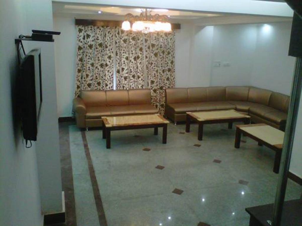 Hotel Grand Jigar Srinagar  Bagian luar foto