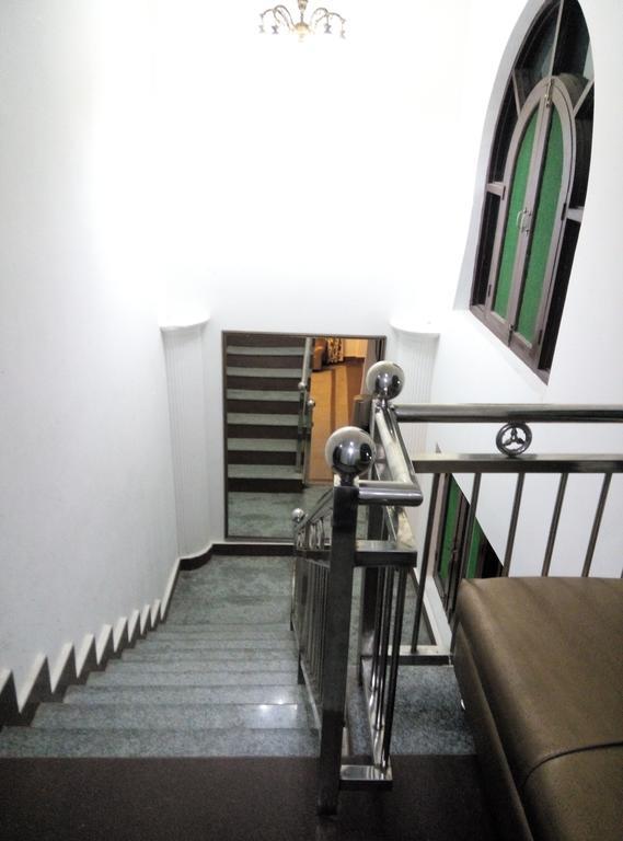 Hotel Grand Jigar Srinagar  Bagian luar foto